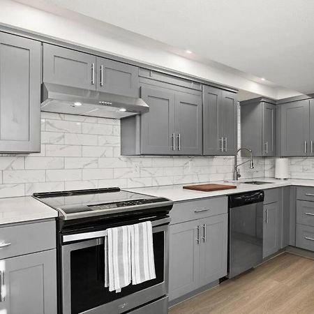 포틀랜드 Elegant Richmond Gem Nestled Up To Hawthorne Blvd. 아파트 외부 사진