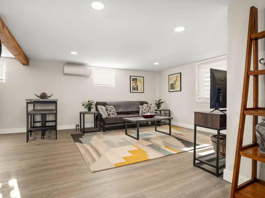 포틀랜드 Elegant Richmond Gem Nestled Up To Hawthorne Blvd. 아파트 외부 사진