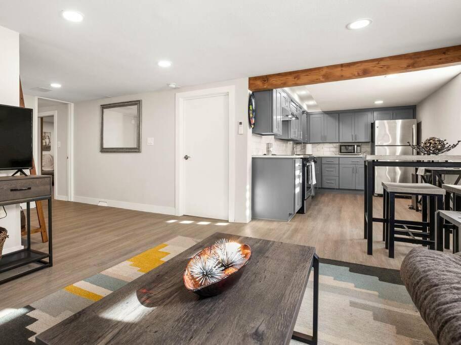 포틀랜드 Elegant Richmond Gem Nestled Up To Hawthorne Blvd. 아파트 외부 사진